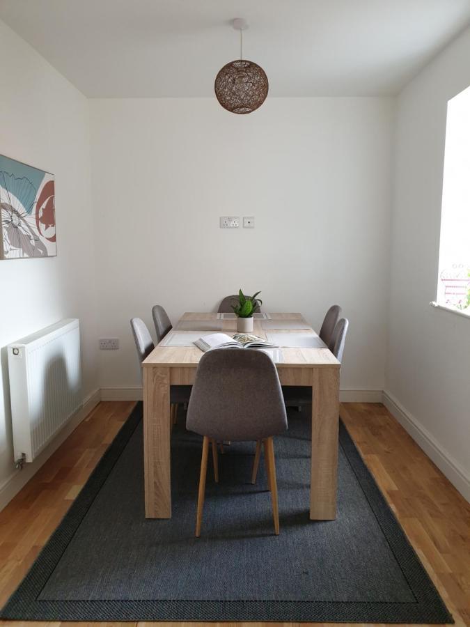 Cheerful 1 Private Room-Ensuite With Free Parking Silverdale  Extérieur photo