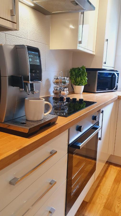 Cheerful 1 Private Room-Ensuite With Free Parking Silverdale  Extérieur photo
